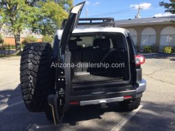 2012 Toyota FJ Cruiser full