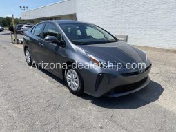 2020 Toyota Prius LE full