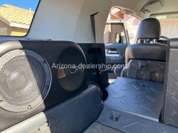 2010 Toyota FJ Cruiser full