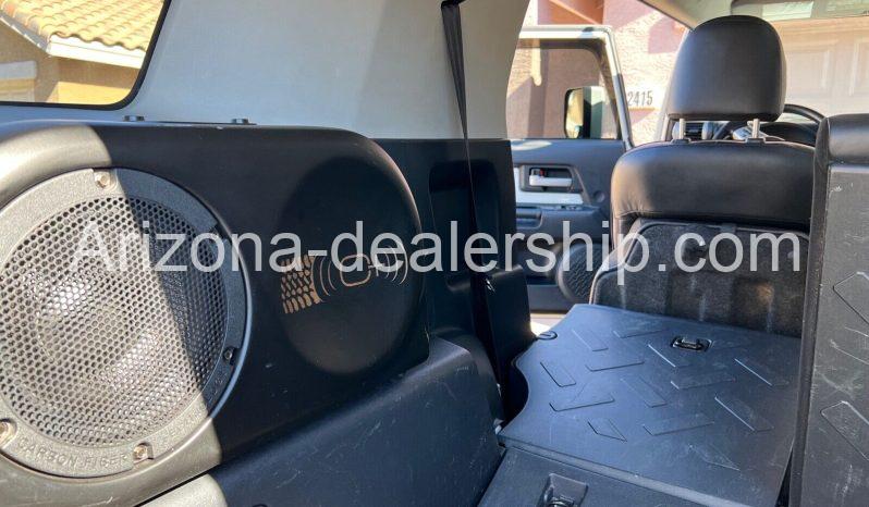 2010 Toyota FJ Cruiser full