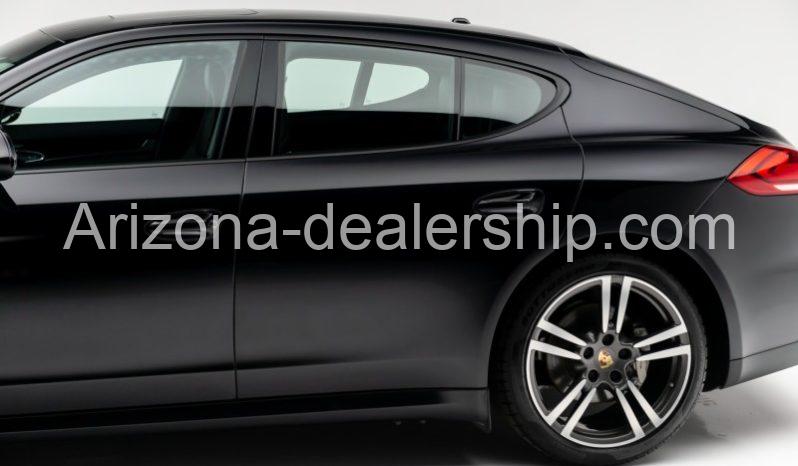 2016 Porsche Panamera full