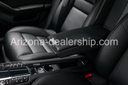 2016 Porsche Panamera full