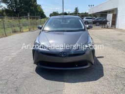2020 Toyota Prius LE full