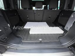 2022 Land Rover Defender 110 X-Dynamic SE AWD full