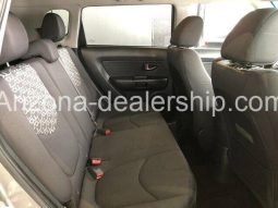 2011 Kia Soul + 4dr Crossover full