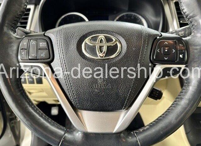 2016 Toyota Highlander Limited full