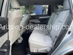 2018 Toyota Highlander LE Plus full