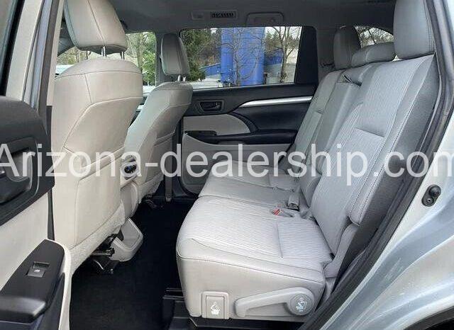 2018 Toyota Highlander LE Plus full