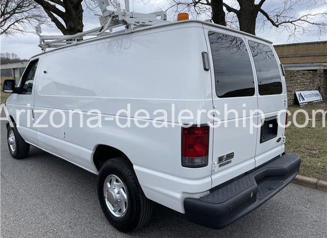 2010 Ford Econoline Cargo Van E250 full