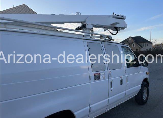 2010 Ford Econoline Cargo Van E250 full