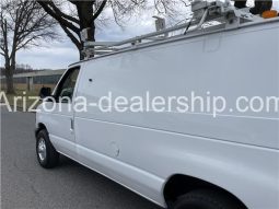 2010 Ford Econoline Cargo Van E250 full