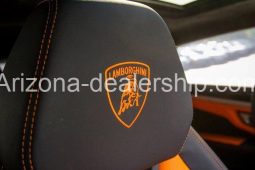 2020 Lamborghini Urus 4DR AWD full