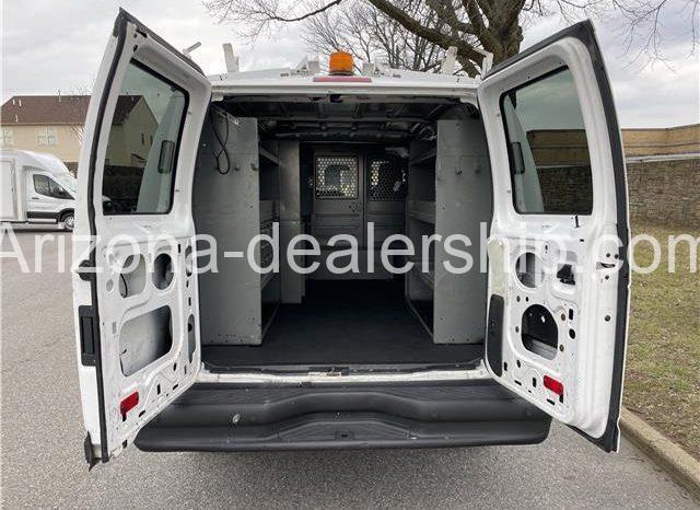 2010 Ford Econoline Cargo Van E250 full