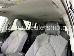 2021 Toyota Highlander LE full