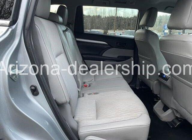 2018 Toyota Highlander LE Plus full