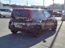 2021 KIA Soul LX (M6) full