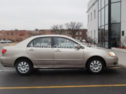 2004 Toyota Corolla LE 4dr Sedan full