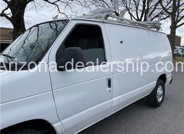 2010 Ford Econoline Cargo Van E250 full