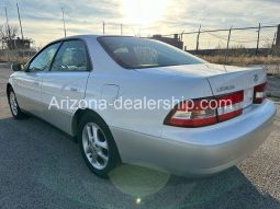 2001 Lexus ES Base 4dr Sedan full