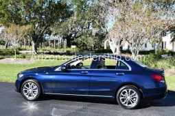 2017 Mercedes-Benz C-Class full