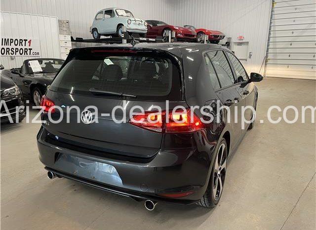 2017 Volkswagen Golf full