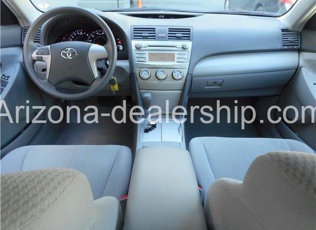 2011 Toyota Camry LE full