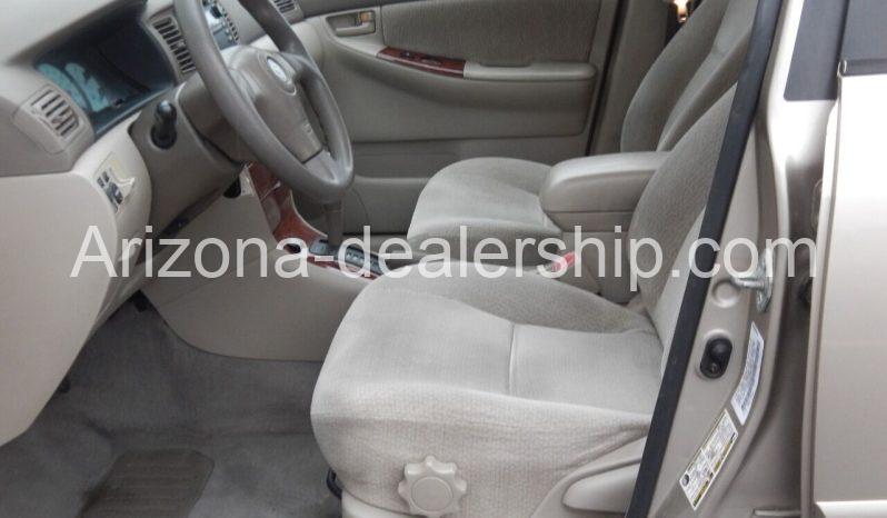 2004 Toyota Corolla LE 4dr Sedan full