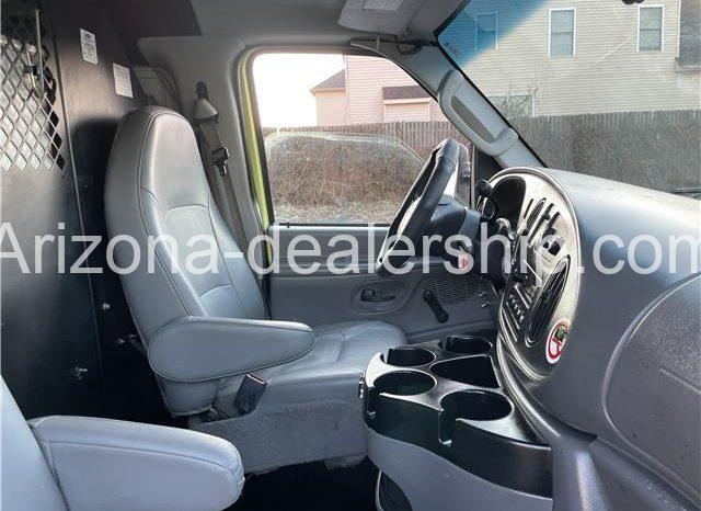 2010 Ford Econoline Cargo Van E250 full