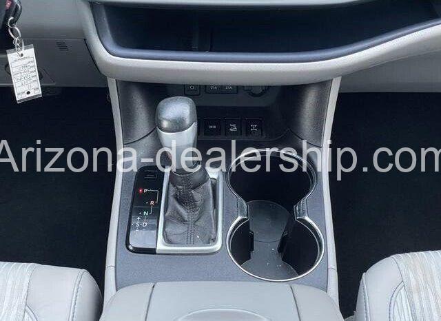 2018 Toyota Highlander LE Plus full