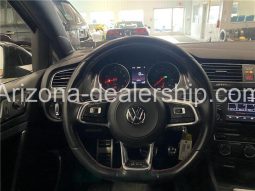 2017 Volkswagen Golf full