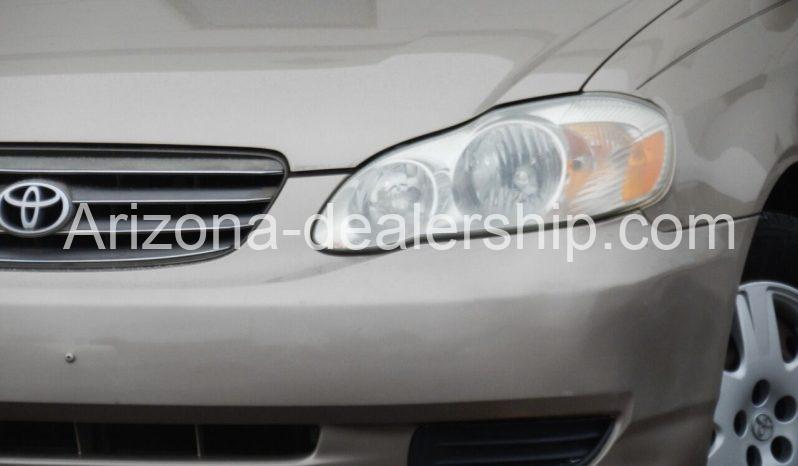 2004 Toyota Corolla LE 4dr Sedan full