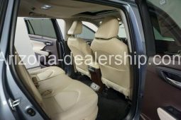 2022 Toyota Highlander XLE full