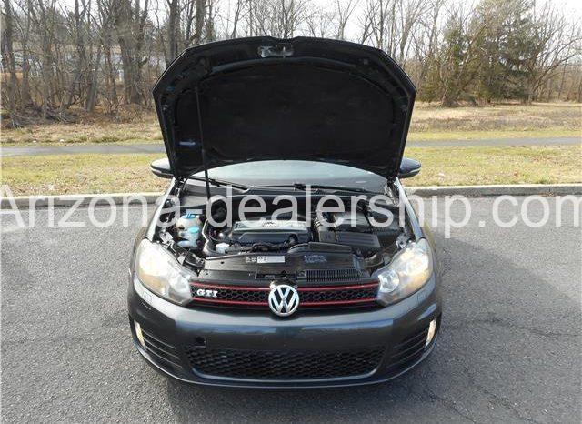 2010 Volkswagen Golf full