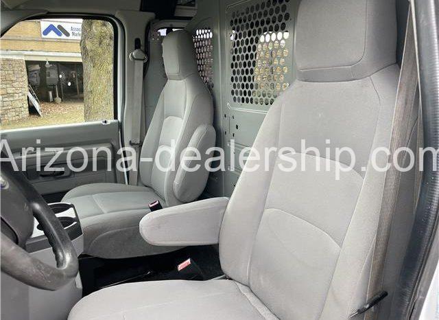 2010 Ford Econoline Cargo Van E250 full