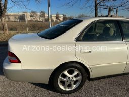 2001 Lexus ES Base 4dr Sedan full