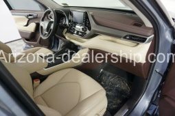 2022 Toyota Highlander XLE full