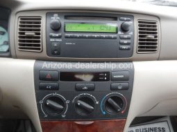 2004 Toyota Corolla LE 4dr Sedan full