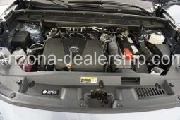 2022 Toyota Highlander XLE full