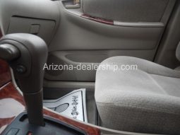 2004 Toyota Corolla LE 4dr Sedan full