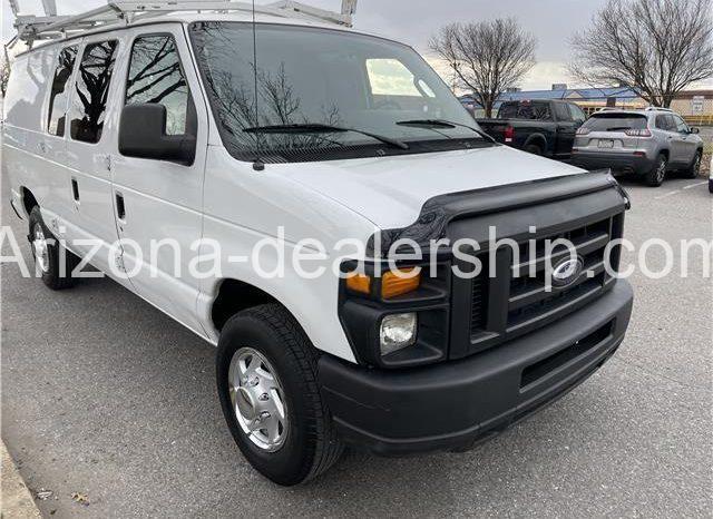 2010 Ford Econoline Cargo Van E250 full