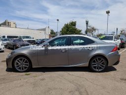 2017 Lexus IS Base 4dr Sedan full