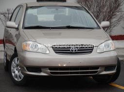 2004 Toyota Corolla LE 4dr Sedan full