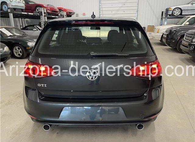 2017 Volkswagen Golf full