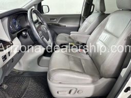 2015 Toyota Sienna XLE full