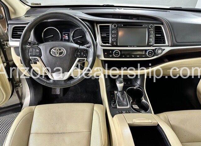 2016 Toyota Highlander Limited full