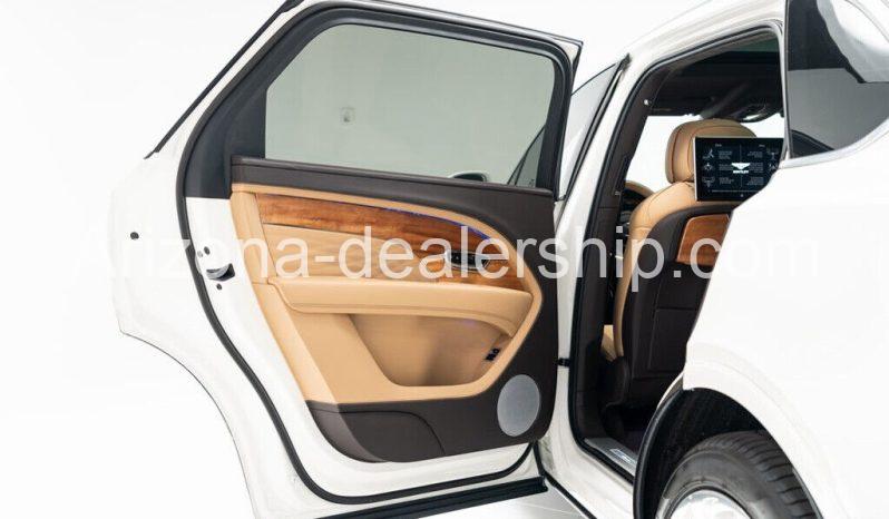 2023 Bentley Bentayga Azure full