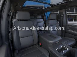 2023 Chevrolet Suburban RST full