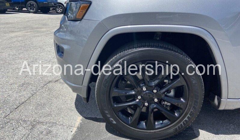 2021 Jeep Grand Cherokee Laredo X full