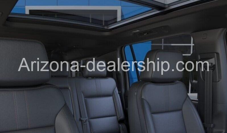 2023 Chevrolet Suburban RST full