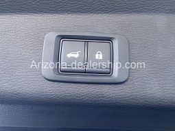 2023 Mitsubishi Outlander SE full